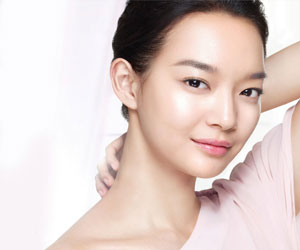 Корейская и японская косметика – средства по созданию фарфоровой кожи